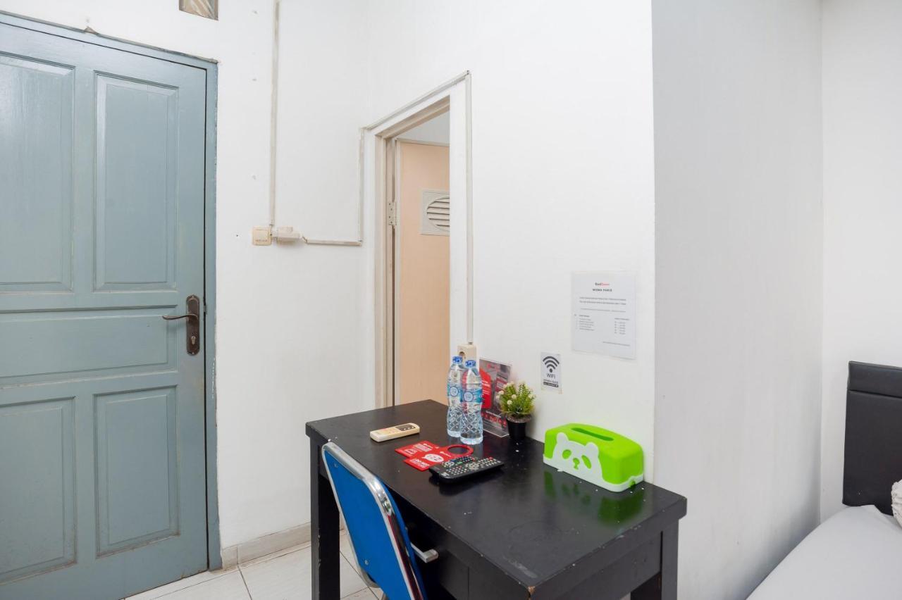 Reddoorz Syariah Near Grand Galaxy Park Otel Ceger Dış mekan fotoğraf
